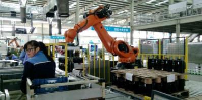 揭秘美的空調(diào)全智能工廠,與傳統(tǒng)工廠有何區(qū)別